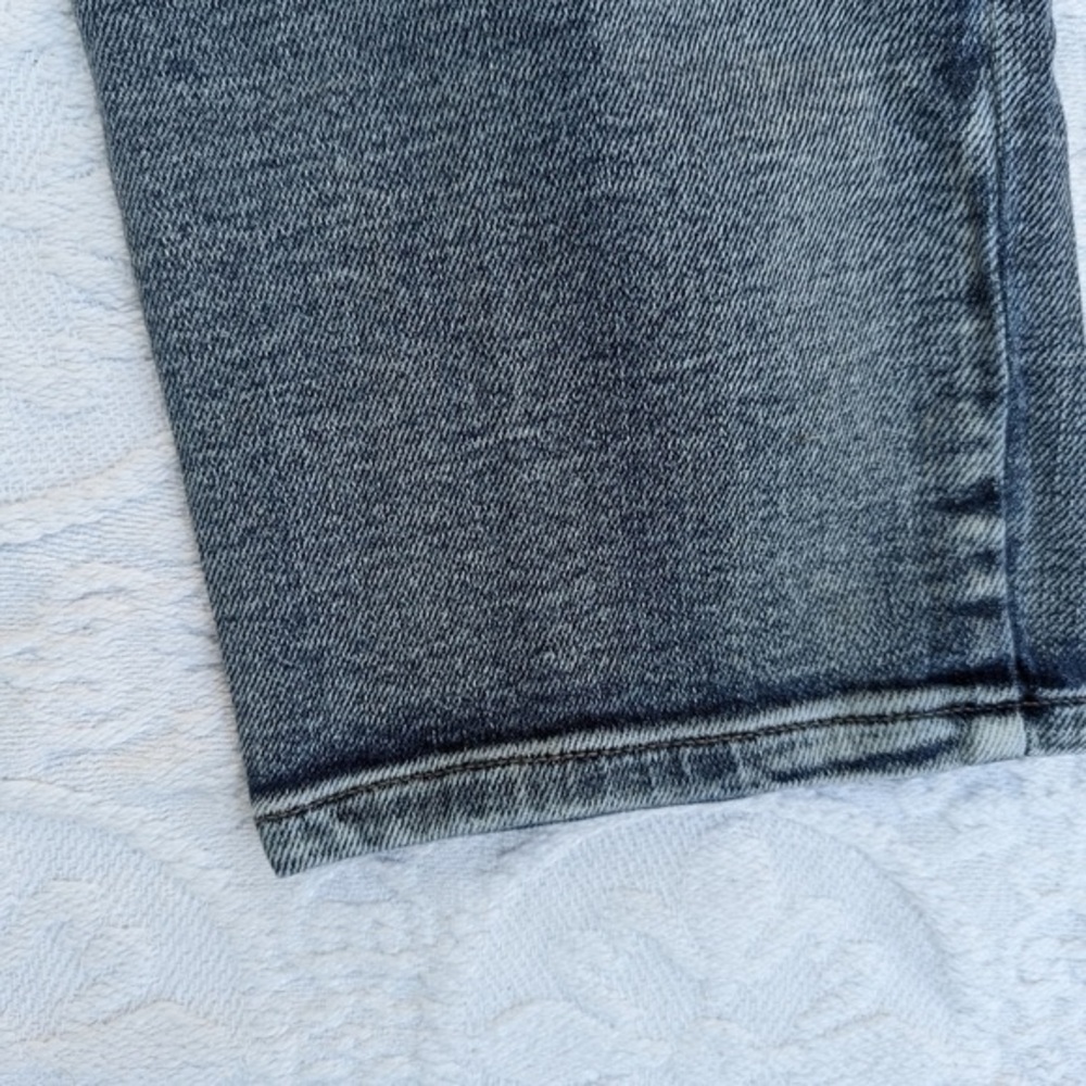 Maurices║High Rise Ripped Jeans║Size 10 - Picture 6 of 6